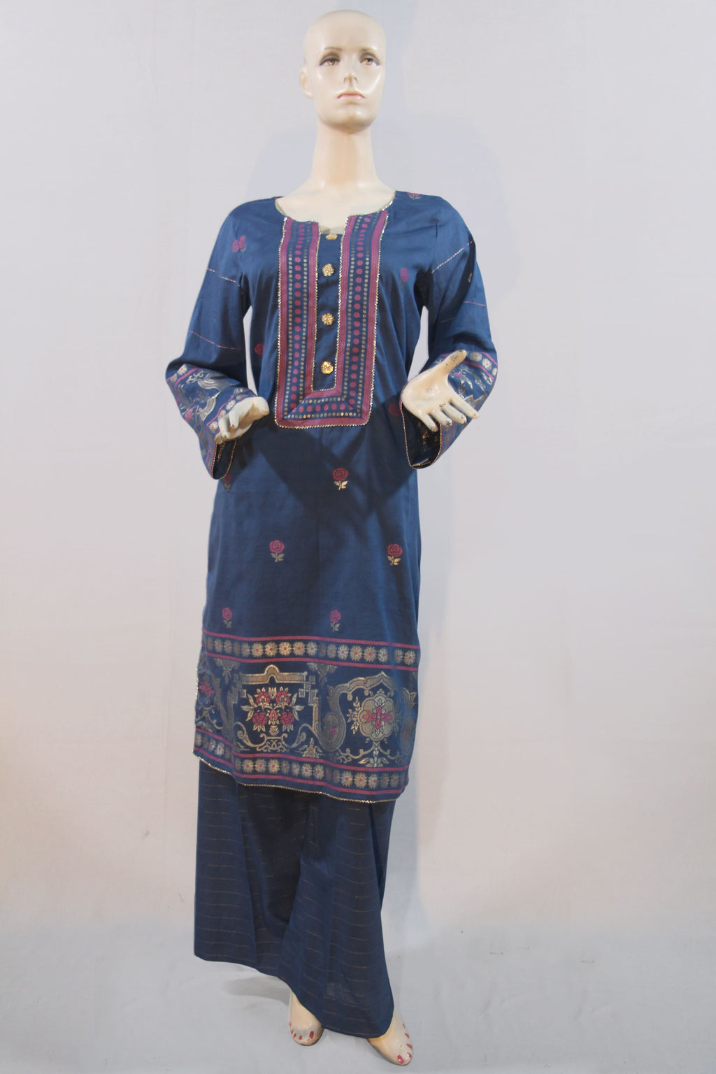 Zeb e Gul – Gul-e-Neelam | Embroidered Lawn 2-Piece Suit