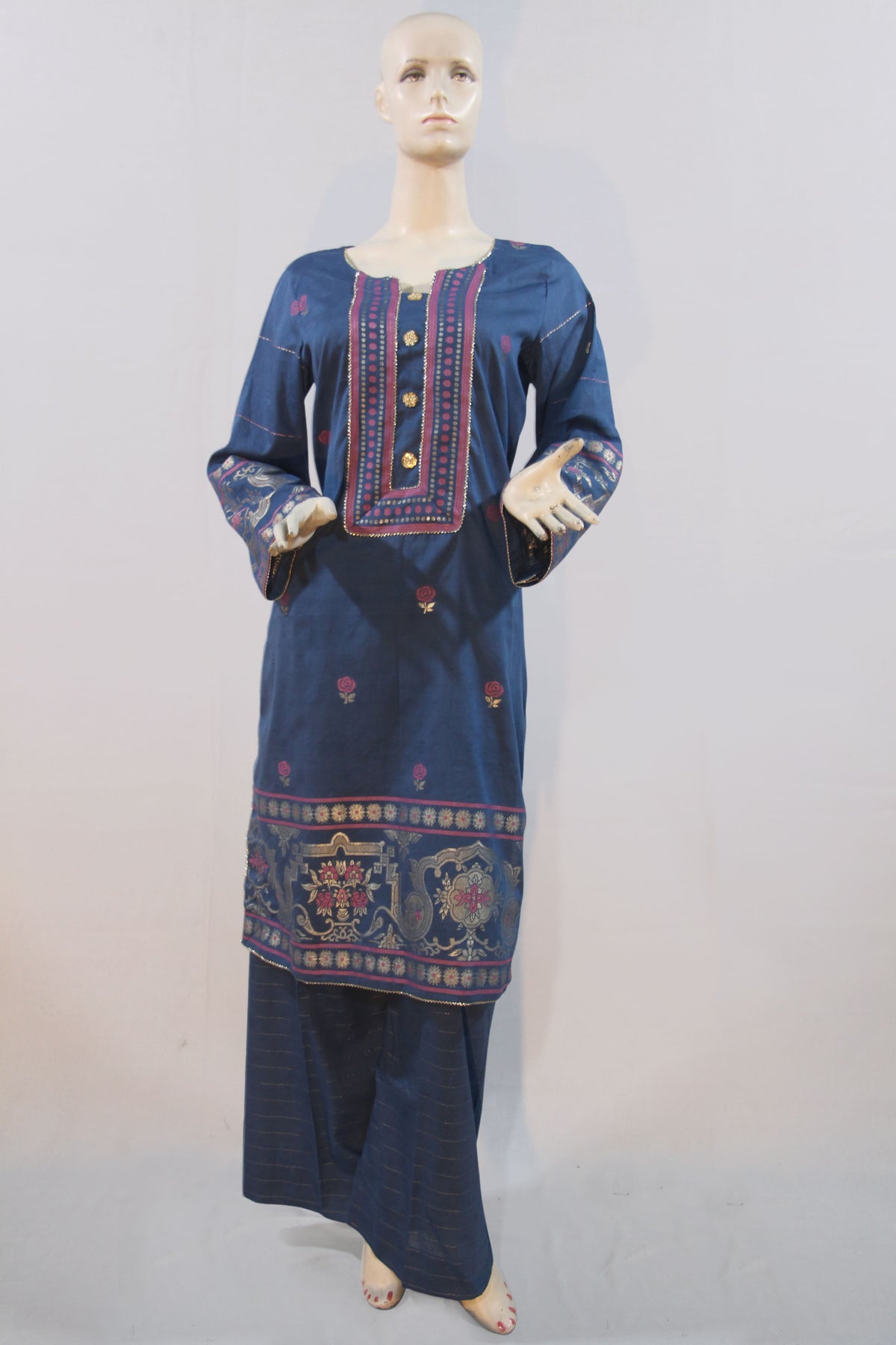Zeb e Gul – Gul-e-Neelam | Embroidered Lawn 2-Piece Suit