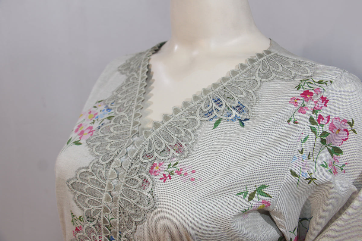 Zeb e Gul – Simaabi Gulzar | Lace-Yoke Floral Lawn 2-Piece Suit