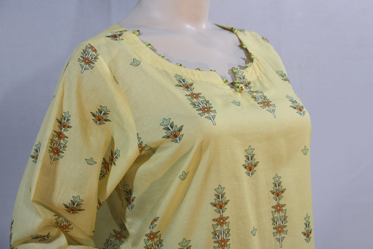 Zeb e Gul – Zard Bahar | Lace-Trim Lawn 2-Piece Suit